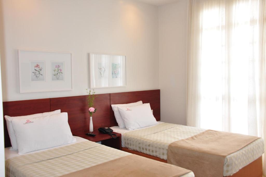  Hotel Rio Lancaster