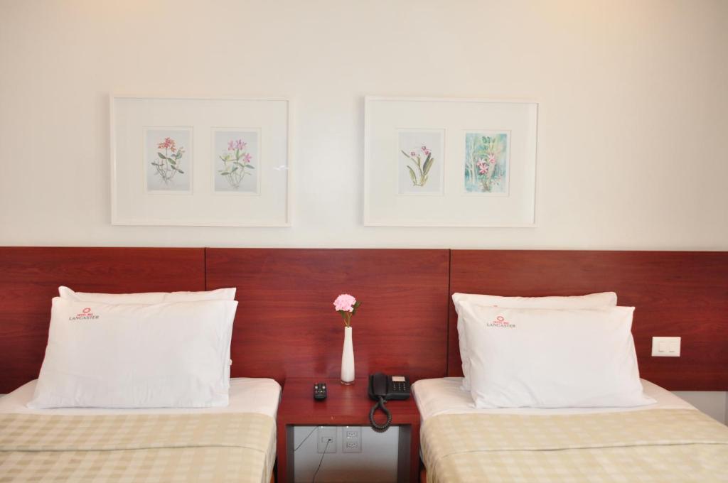  Hotel Rio Lancaster