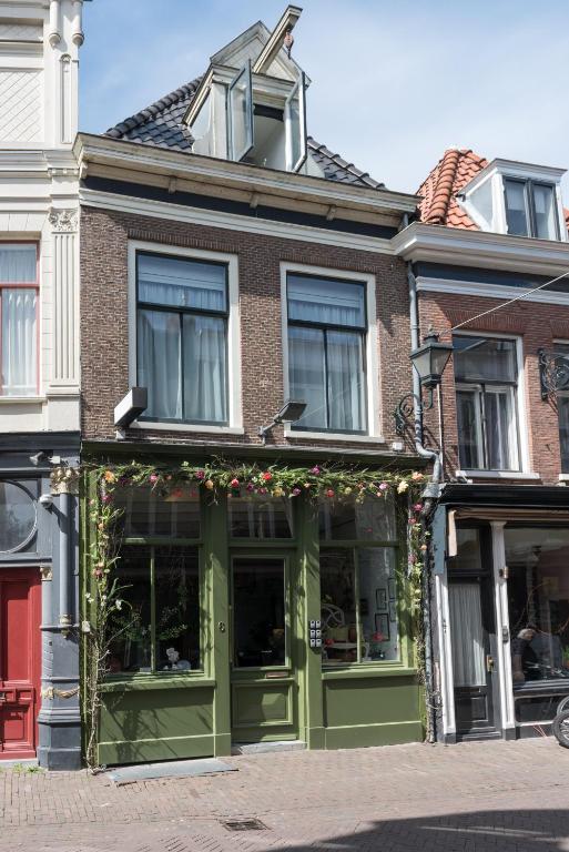 Het gebouw waarin het hotel zich bevindt