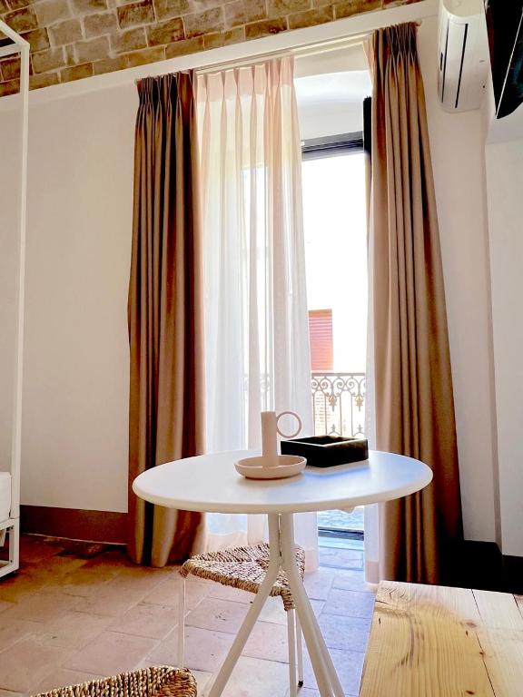 RESIDENZA ORTENSIA - Double Room With Balcony