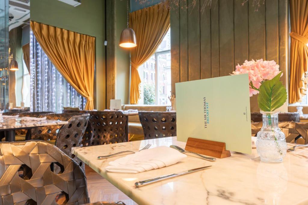 The Sir Thomas Hotel - Resim 16