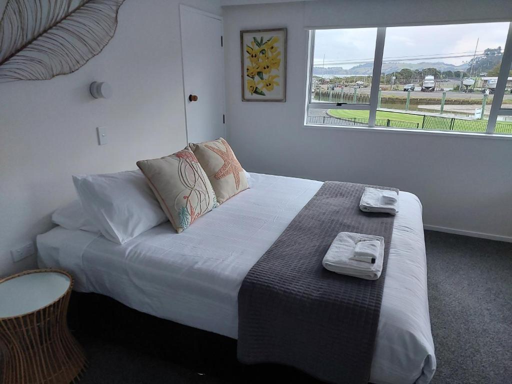 Heart of town - Resim 24