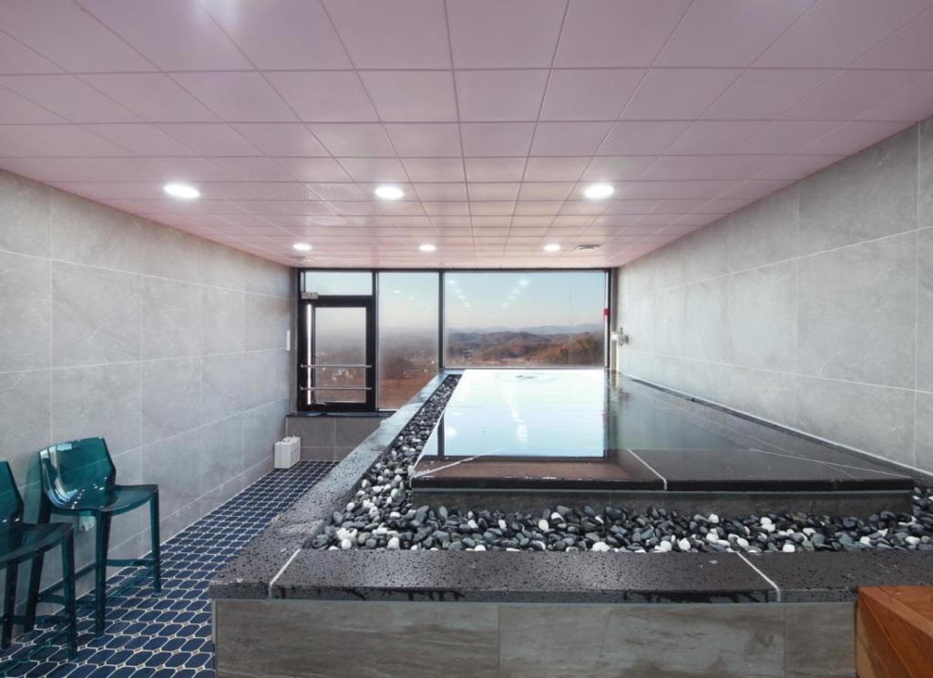 Fotografie z fotogalerie ubytování WJ Hotel Pool House v destinaci Wondžu