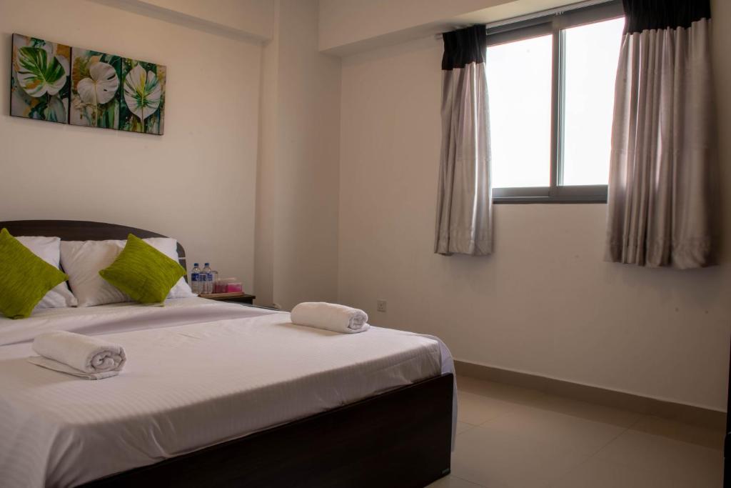 Postel nebo postele na pokoji v ubytování Lovish luxury villa