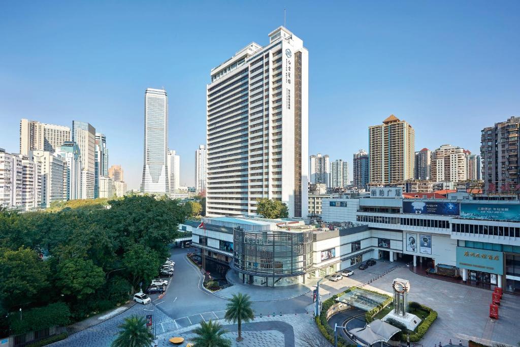 Hotelli – kaupungin Guangzhou yleisnäkymä majoituspaikasta käsin