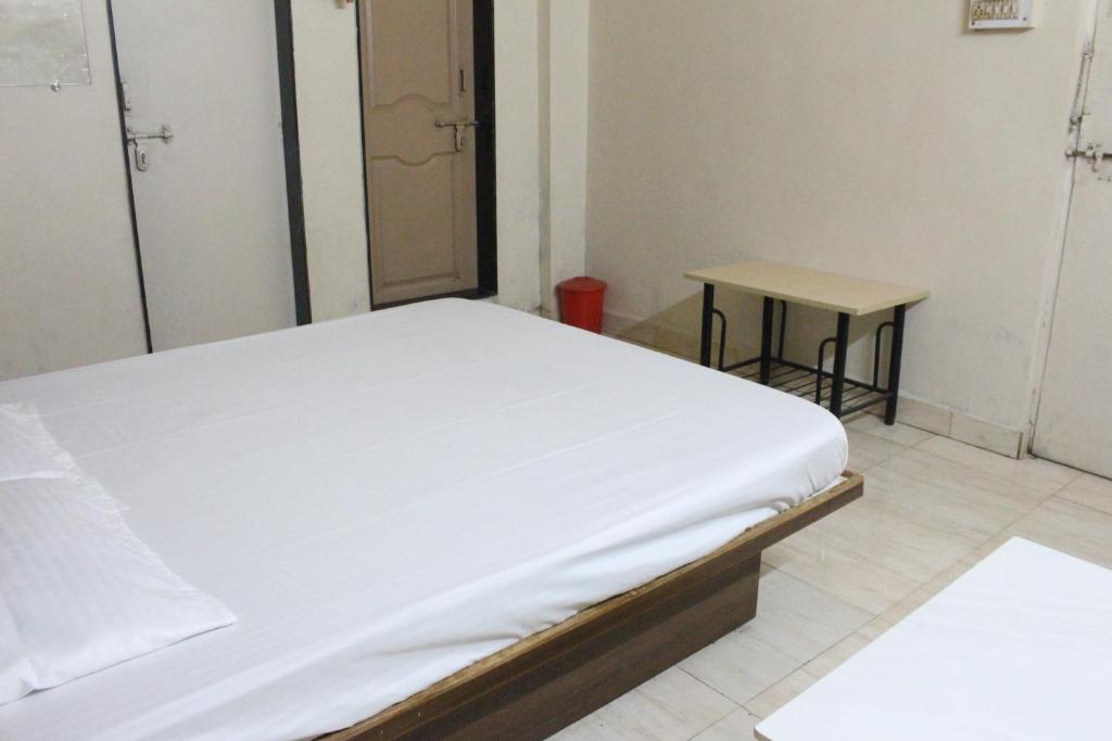 Hotel Pragati - Habitación Doble Estándar
