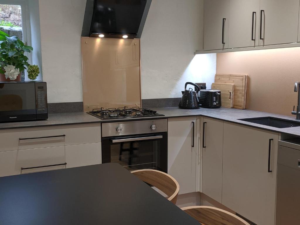 Ett kök eller pentry på Trade Digs - Contractors Accommodation - Stroud