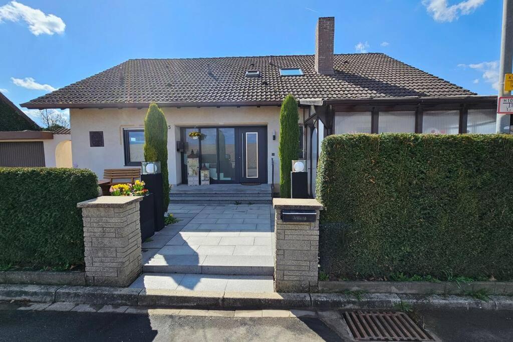 Το κτήριο όπου στεγάζεται  το διαμέρισμα