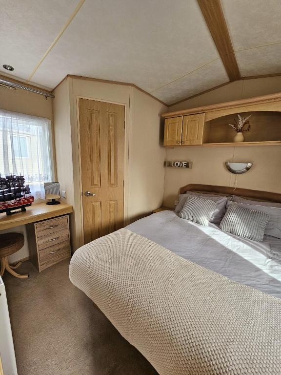 Kuchyň nebo kuchyňský kout v ubytování Vacanza Static Caravan