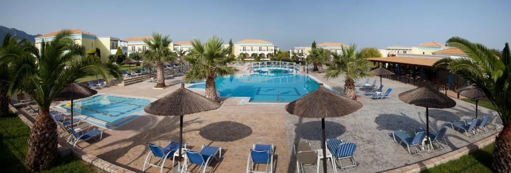 Bazén v ubytování Corali Hotel nebo v jeho okolí