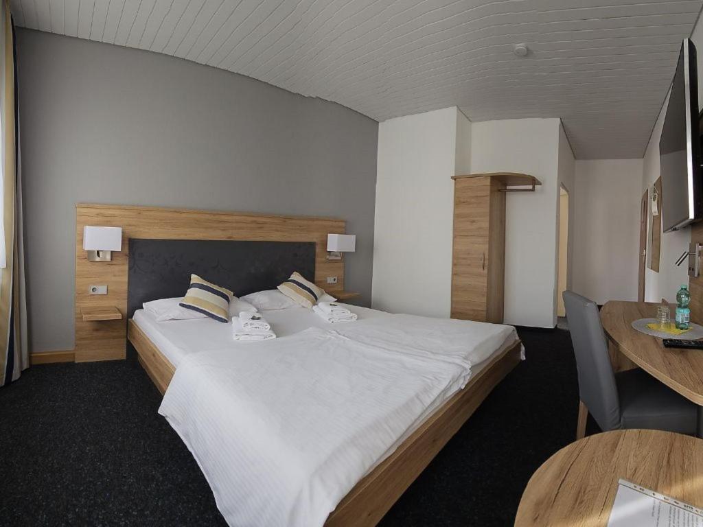 Hotel Hirsch Günzburg - 5