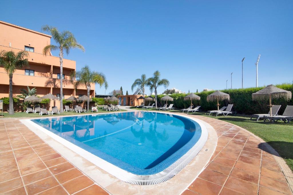 Swimmingpoolen hos eller tæt på Casa Sol