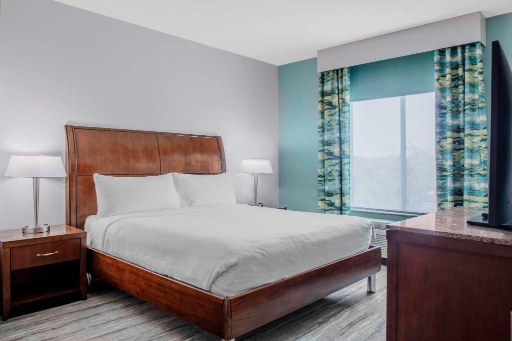 Hilton Garden Inn Charleston / Mt. Pleasant - Suite De Un Dormitorio Con Cama King