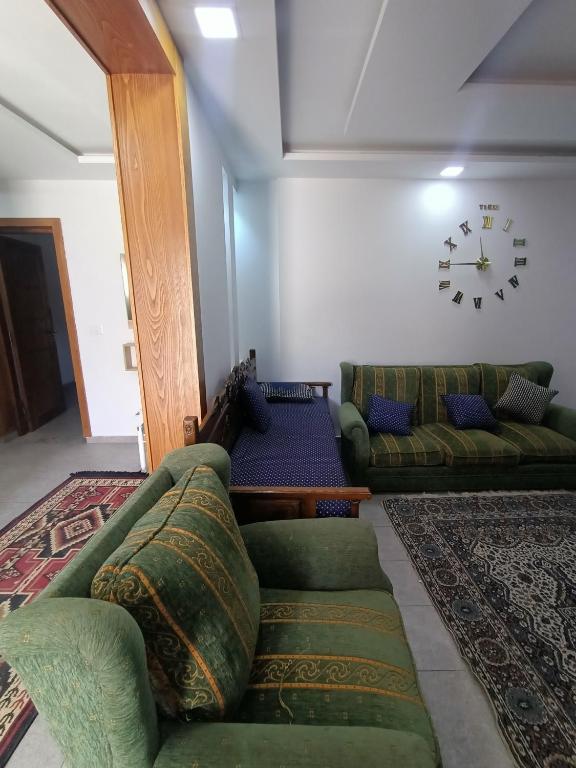 Dyar Noor - Housity