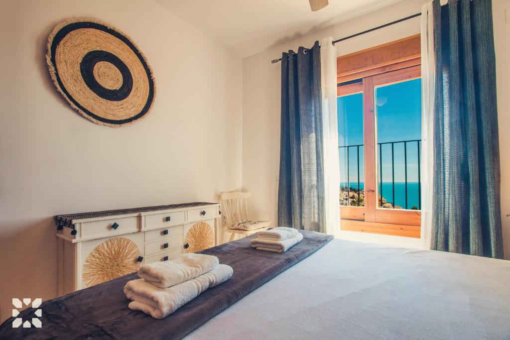 Postel nebo postele na pokoji v ubytování Villa Mykonos by Abahana Villas
