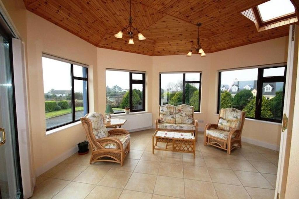 Posezení v ubytování Pooreen House