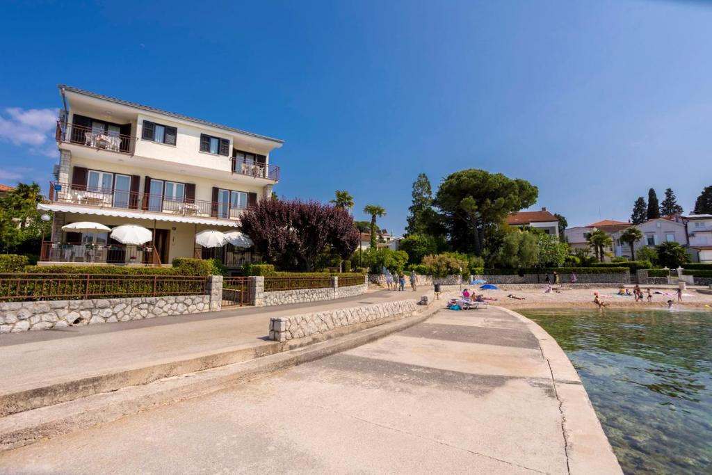 Apartments Lucija