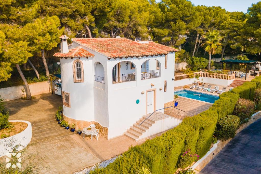 Bazén v ubytování Villa Talaris by Abahana Villas nebo v jeho okolí