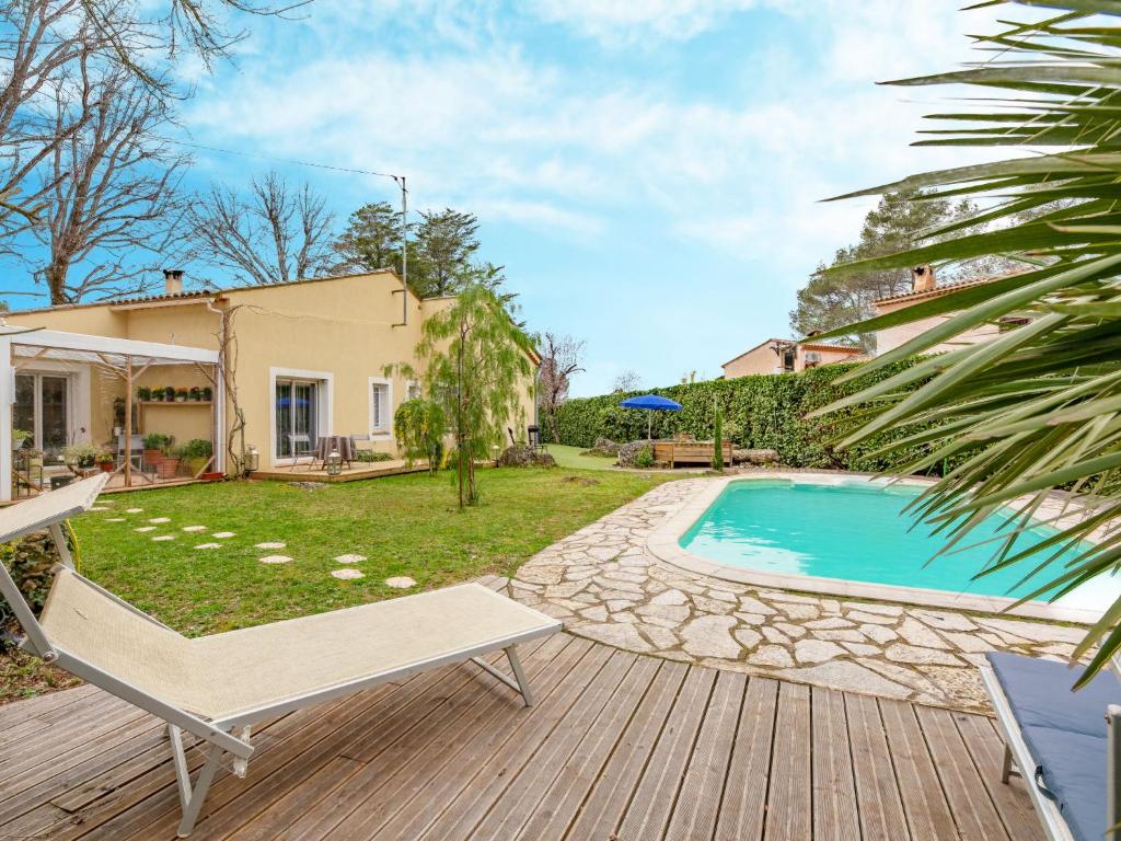 Πισίνα στο ή κοντά στο Holiday Home L'Ecrin by Interhome