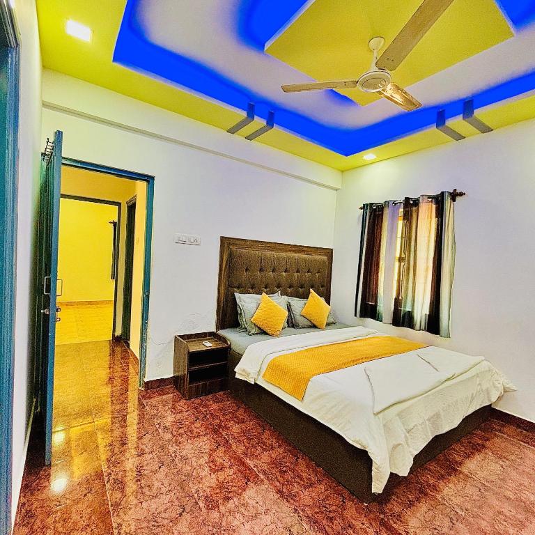 Фотография из галереи The Grey Villa - Private Pool - 100 Mtr Beach Walking в Калангуте
