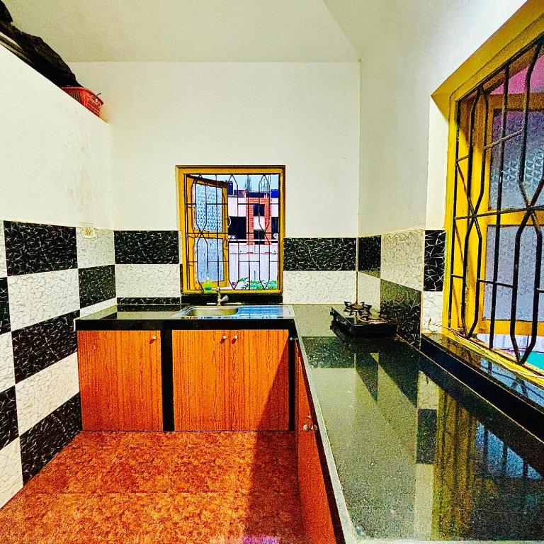 Фотография из галереи The Grey Villa - Private Pool - 100 Mtr Beach Walking в Калангуте