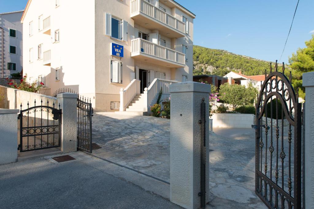 Apartments Vila AS