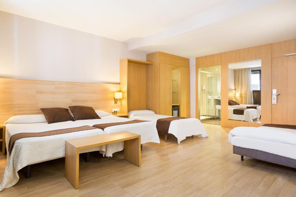 Hotel Acta Azul Barcelona - Resim 35