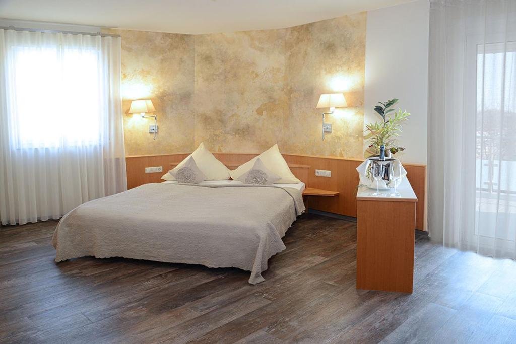 Landhotel Hauer - Junior Suite With Terrace