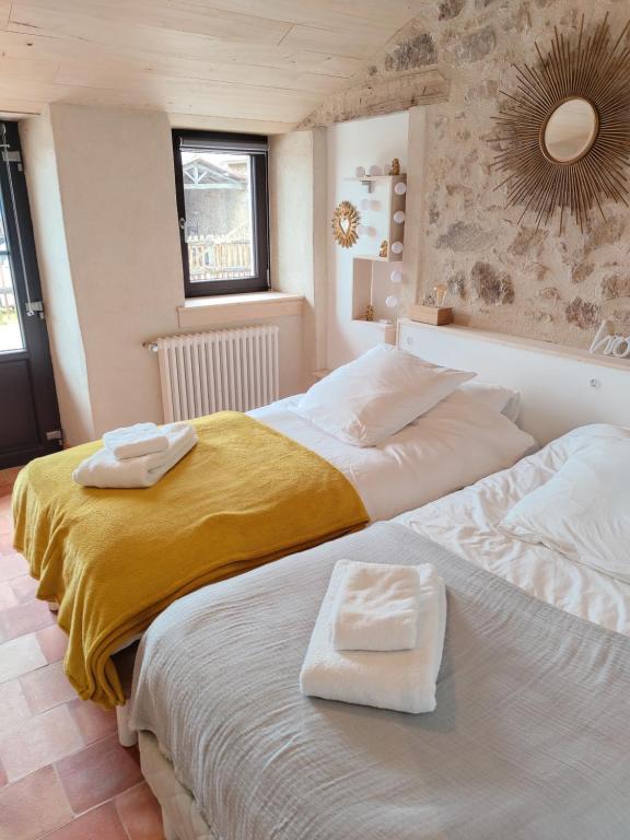 Le Moulin du Fresne, chambres d'hôtes - Chambre Double Ou Lits Jumeaux De Luxe