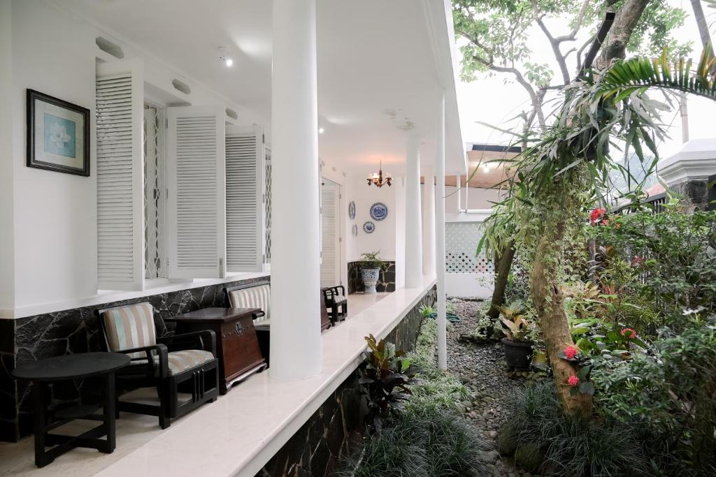 Zahrada ubytování Kirana Guest House Bogor