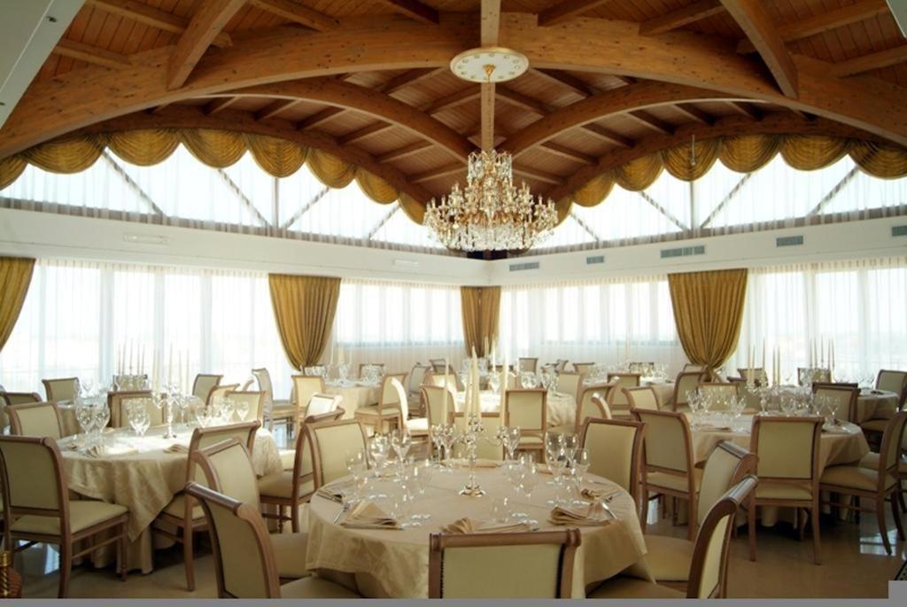 Restaurace v ubytování UNICO Albatres Palace Salento by Life Resorts
