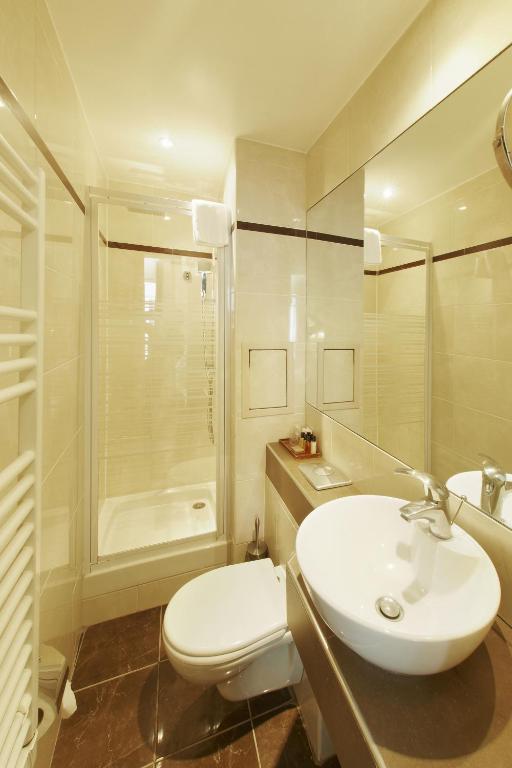 Hôtel Poussin - Resim 17