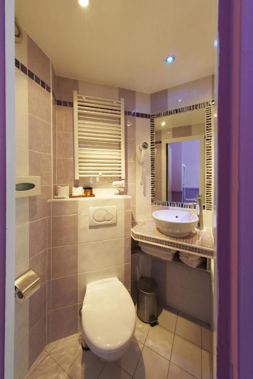 Hôtel Poussin - Resim 25