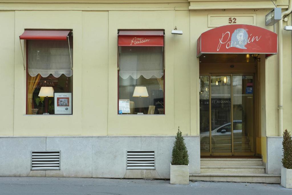 Hôtel Poussin - Resim 20