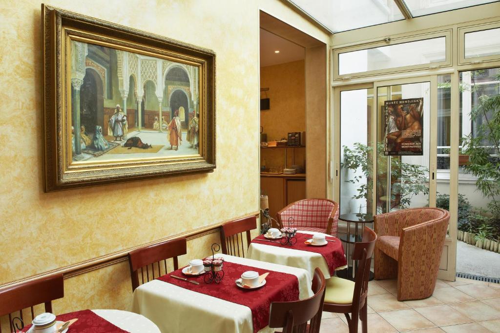 Posezení v ubytování Hôtel Poussin