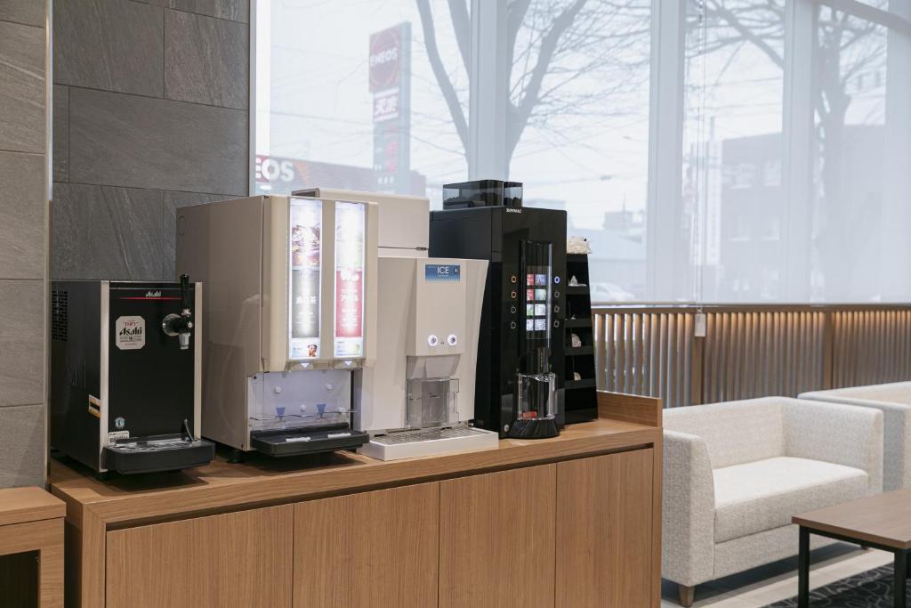 Příslušenství pro přípravu čaje a kávy v ubytování Shimanami PRIME HOTEL IMABARI