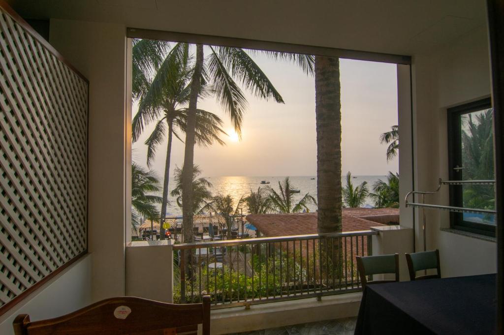 Sealight Villa and House Phu Quoc - 11