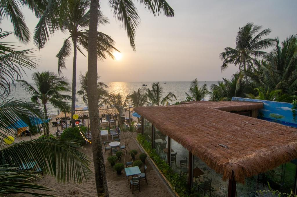 Sealight Villa and House Phu Quoc - 10