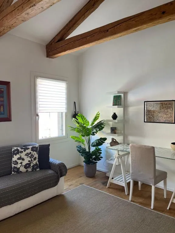 Victoria Studio