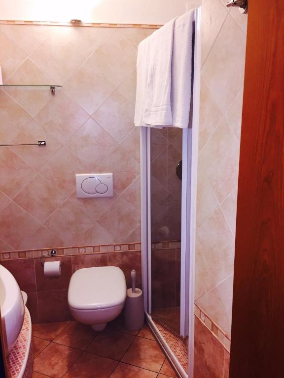 Koupelna v ubytování Il Timone Lerta