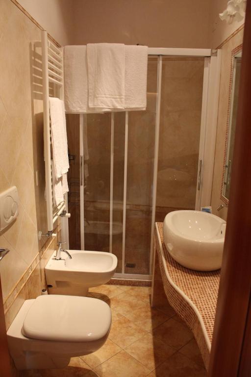 Koupelna v ubytování Il Timone Lerta