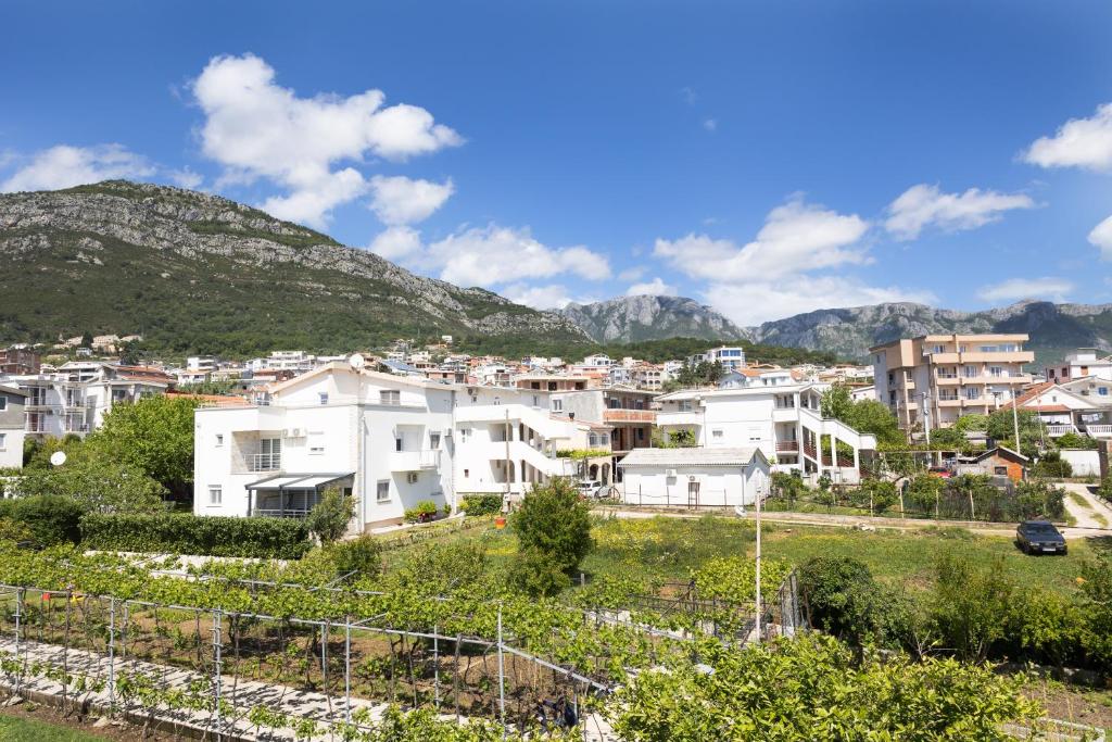 Splošen pogled na gorovje oz. razgled na gore, ki ga ponuja apartma