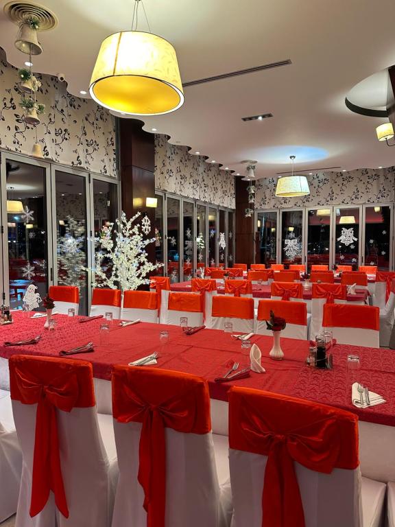 Restaurace v ubytování Hotel Driloni