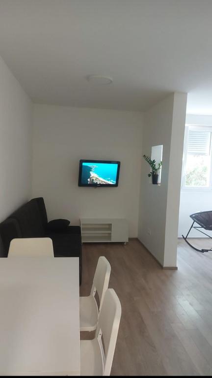Milestone Studio apartment