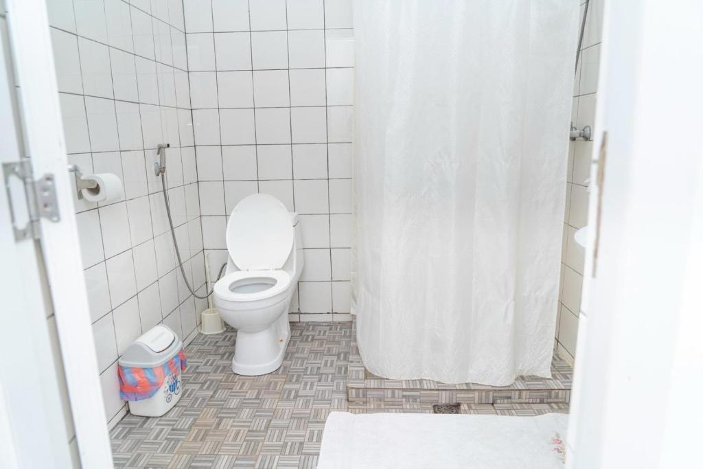Hotel Azur Conakry - 标准双人房，含两张双人床