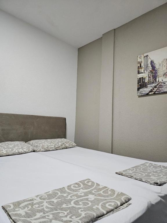 Apartments Vraneš Tivat - Apartment - Ground Floor