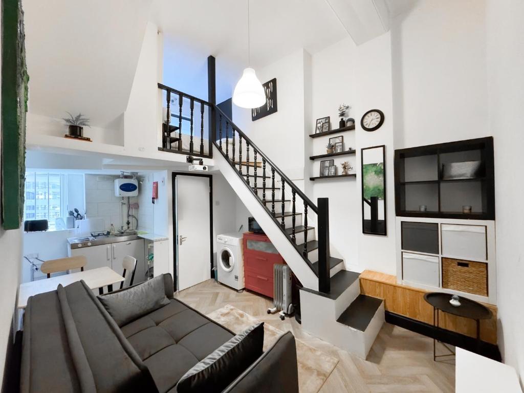 Zona d'estar a Private London Apartment