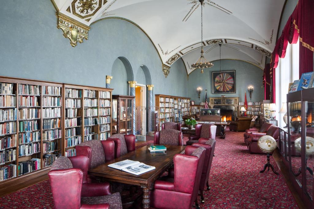 Marines' Memorial Club & Hotel Union Square photo