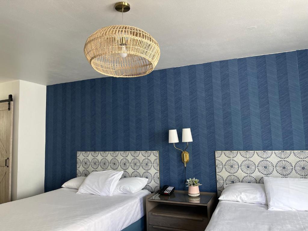 Anaheim Maingate Inn photo