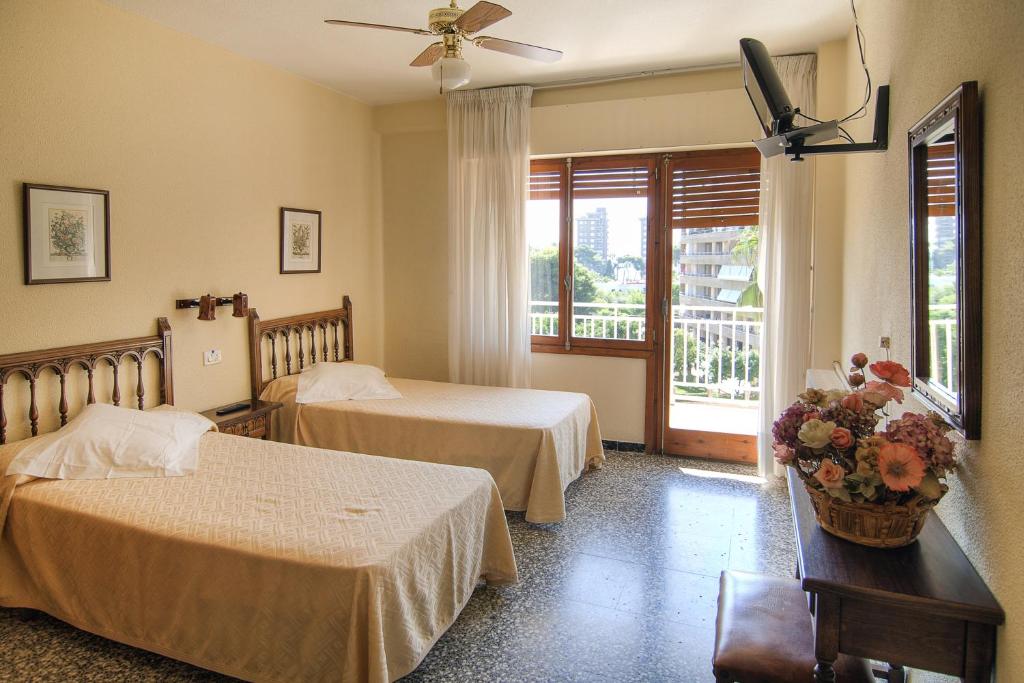 Vista Alegre - Double Or Twin Room With Extra Bed (3 Adults)